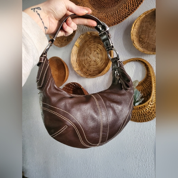 Coach purse - Picture 2 of 4